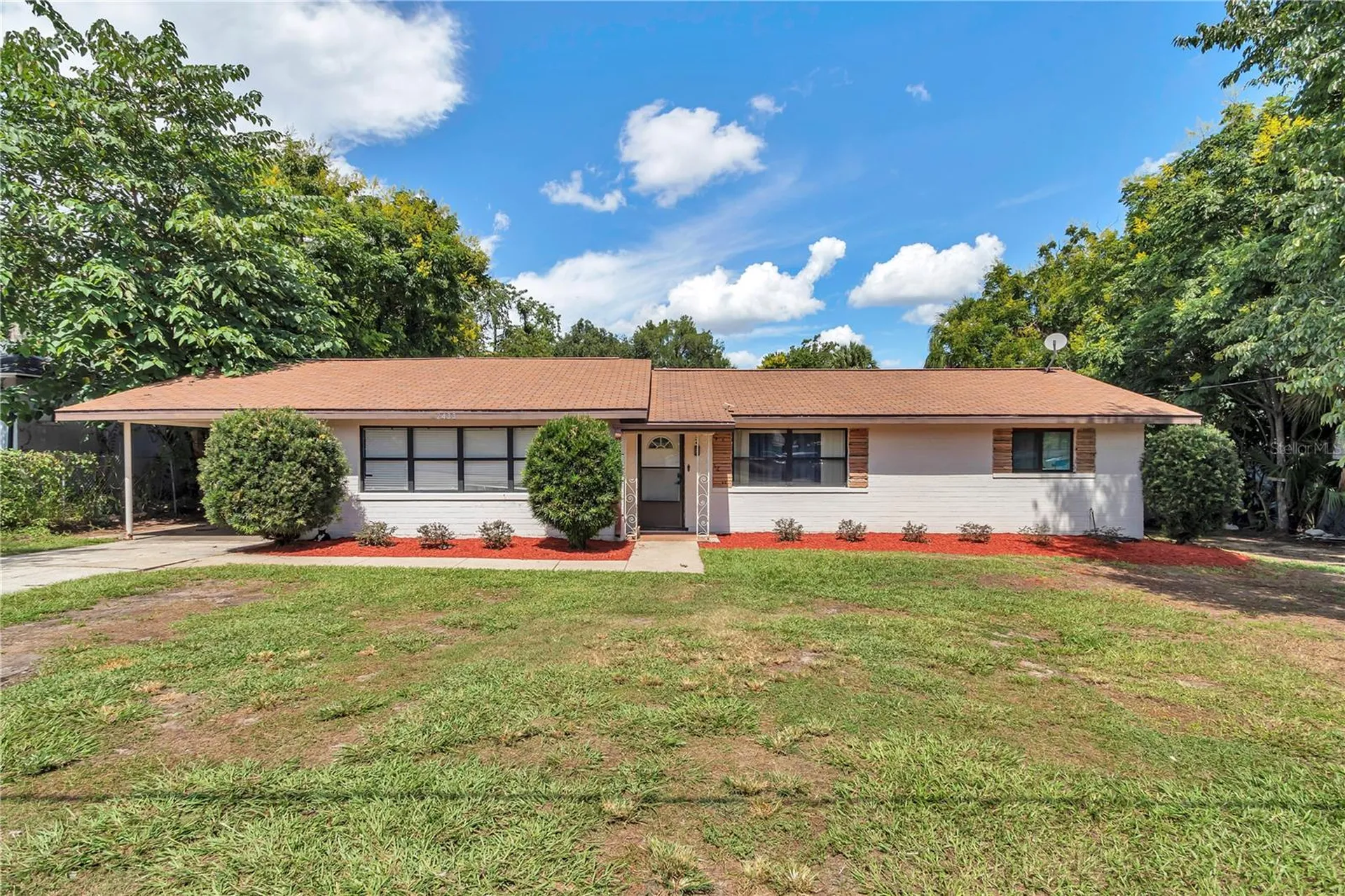 2433 NE 2nd Street Ocala FL 34470