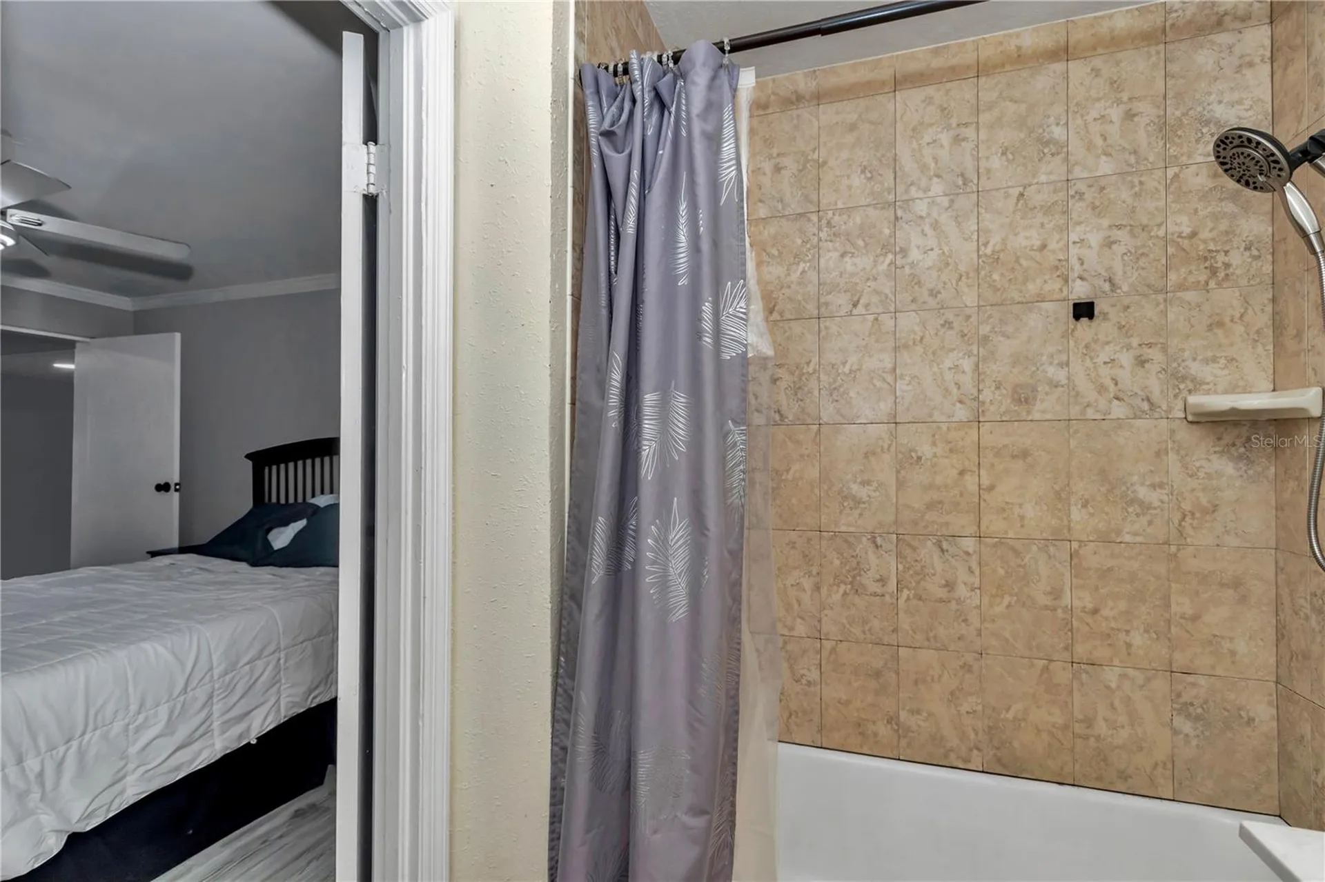 2433 NE 2nd Street Ocala FL 34470