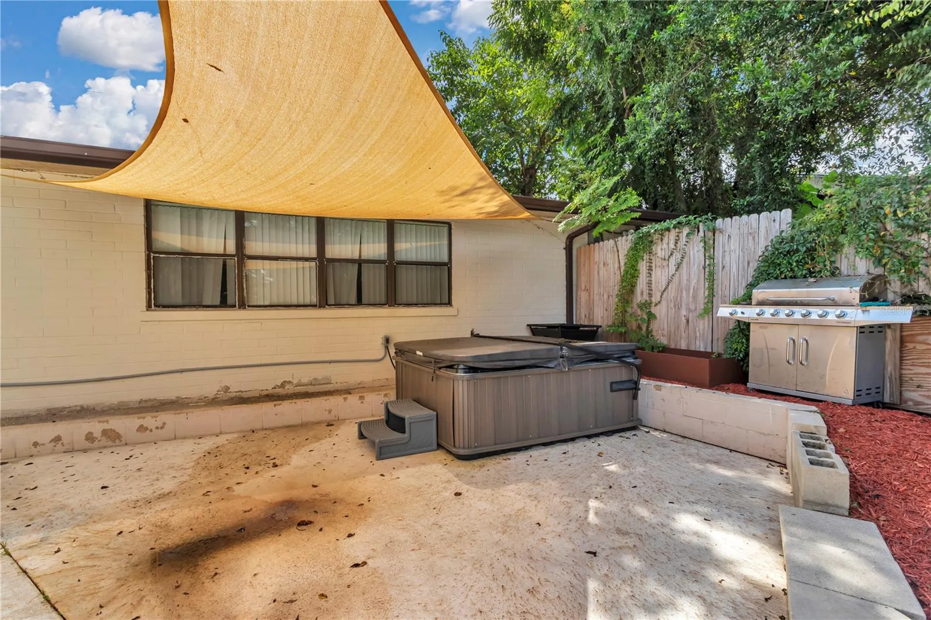 2433 NE 2nd Street Ocala FL 34470