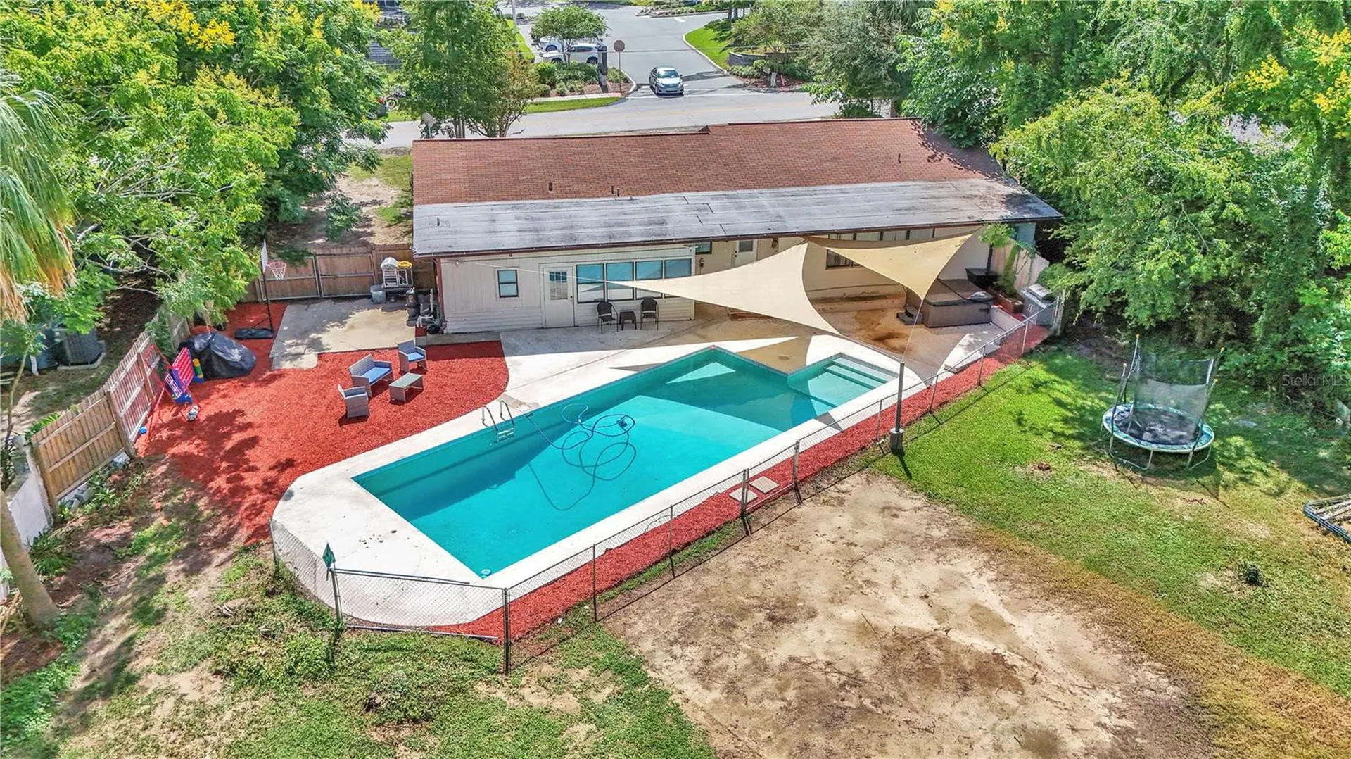 2433 NE 2nd Street Ocala FL 34470
