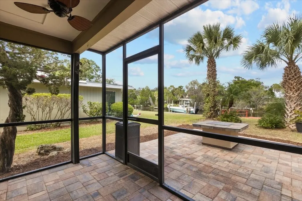 11310 W Bayshore Drive Crystal River FL 34429