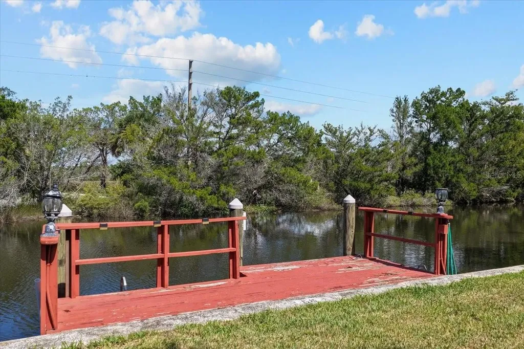 11310 W Bayshore Drive Crystal River FL 34429