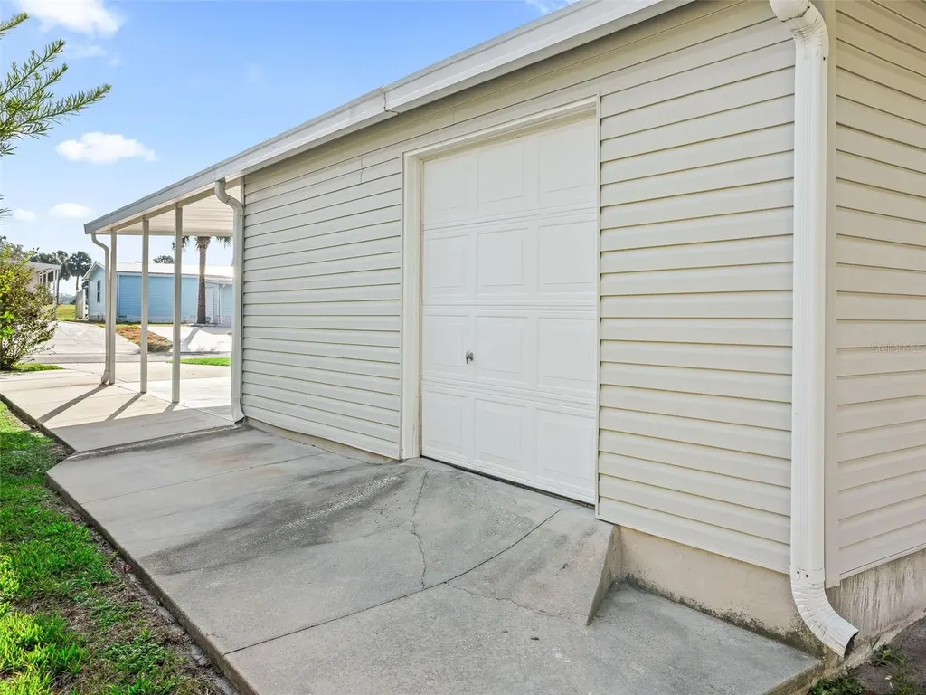 1619 W Schwartz Boulevard The Villages FL 32159