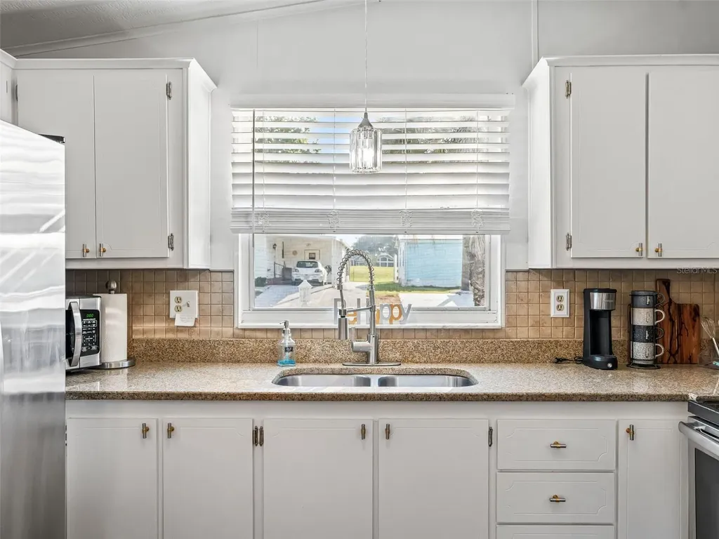 1619 W Schwartz Boulevard The Villages FL 32159