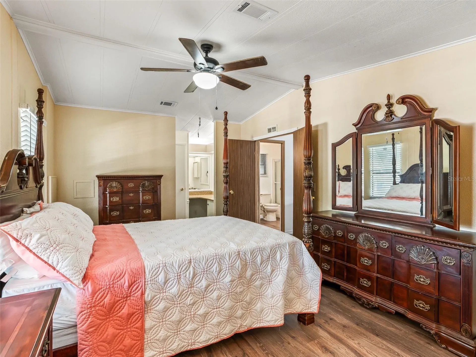 1619 W Schwartz Boulevard The Villages FL 32159
