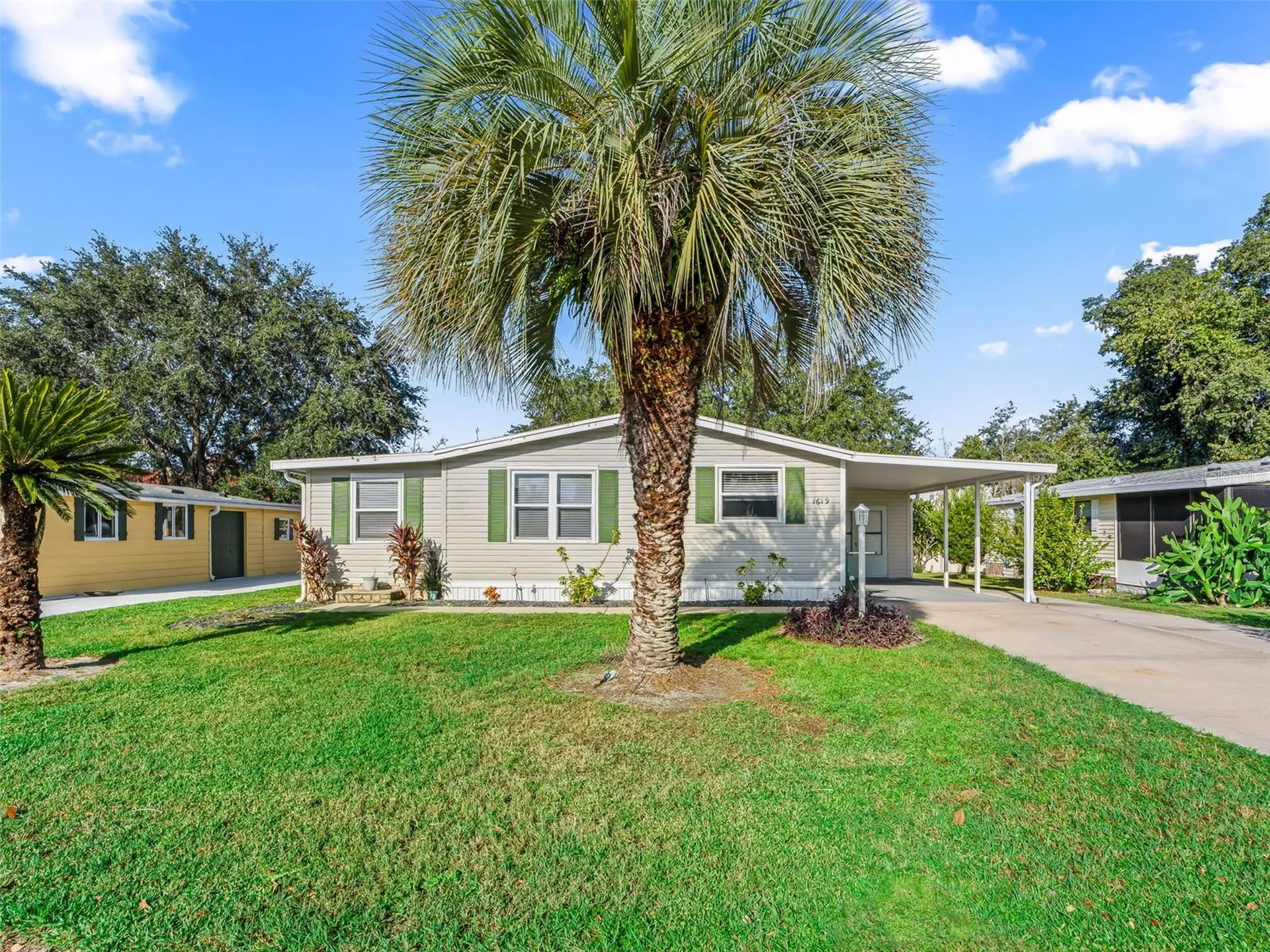 1619 W Schwartz Boulevard The Villages FL 32159