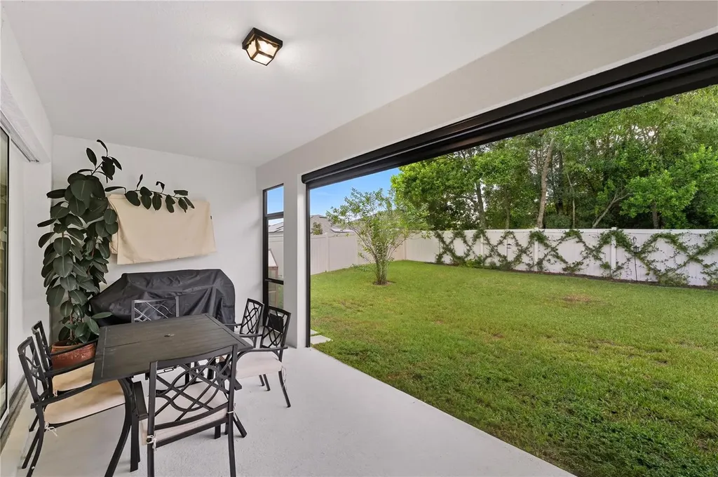 4175 Meandering Bay Drive Apopka FL 32712