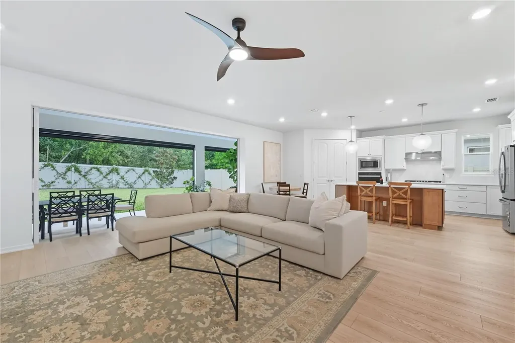 4175 Meandering Bay Drive Apopka FL 32712