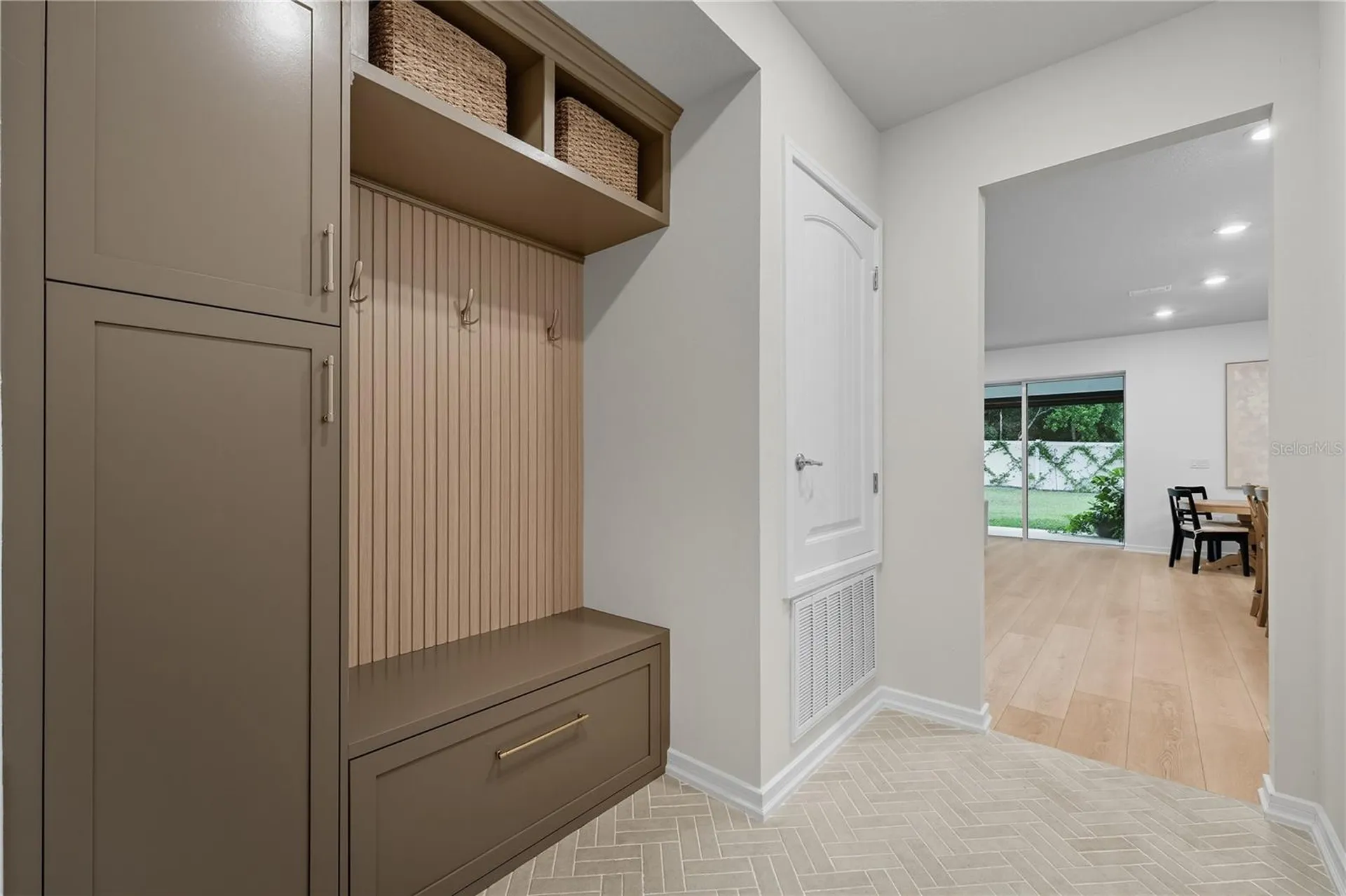 4175 Meandering Bay Drive Apopka FL 32712