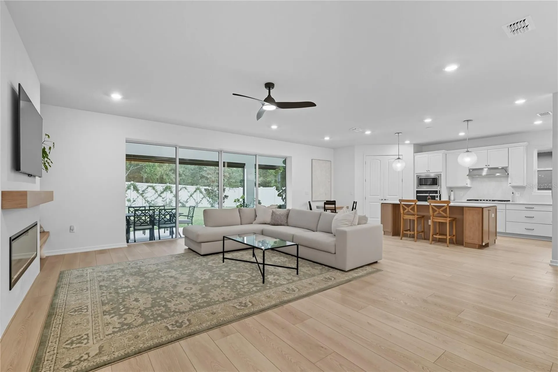 4175 Meandering Bay Drive Apopka FL 32712