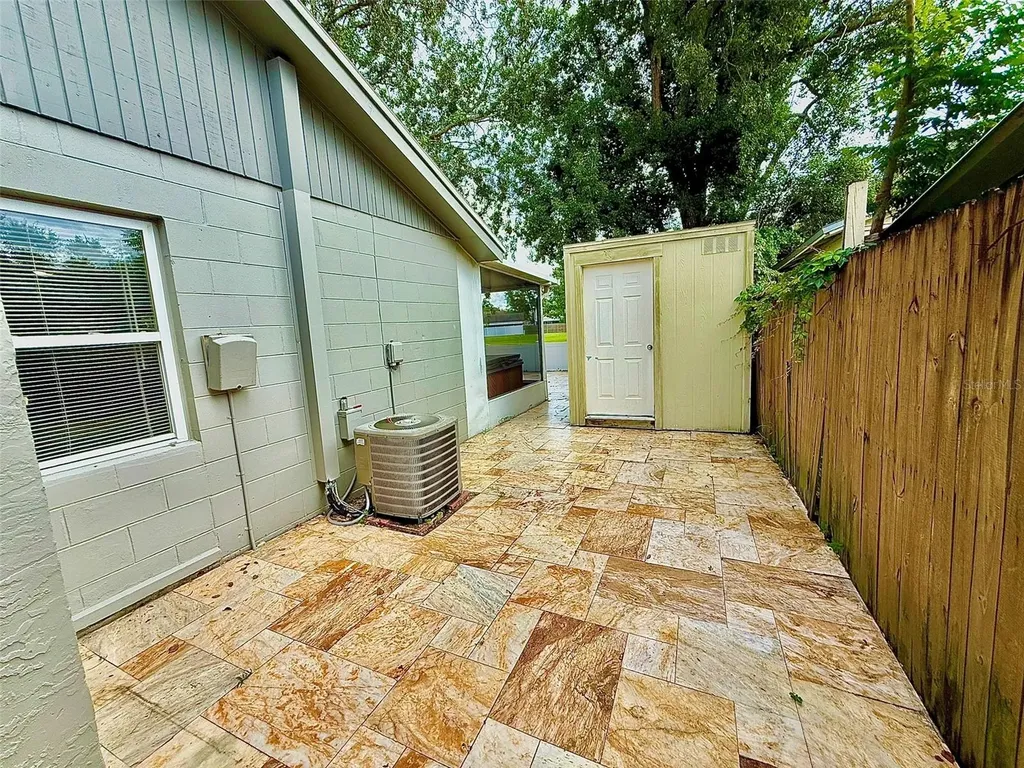 10309 Parkcrest Drive Tampa FL 33624