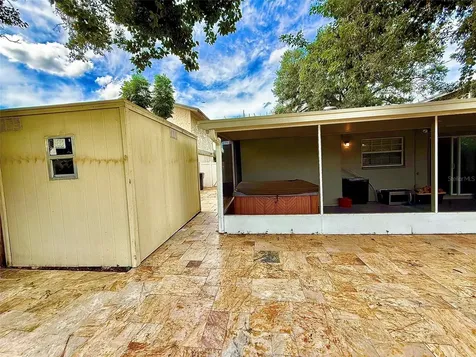 10309 Parkcrest Drive Tampa FL 33624
