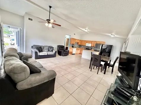 10309 Parkcrest Drive Tampa FL 33624