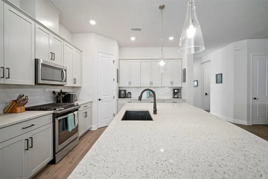 5923 Silver Sun Drive Apollo Beach FL 33572