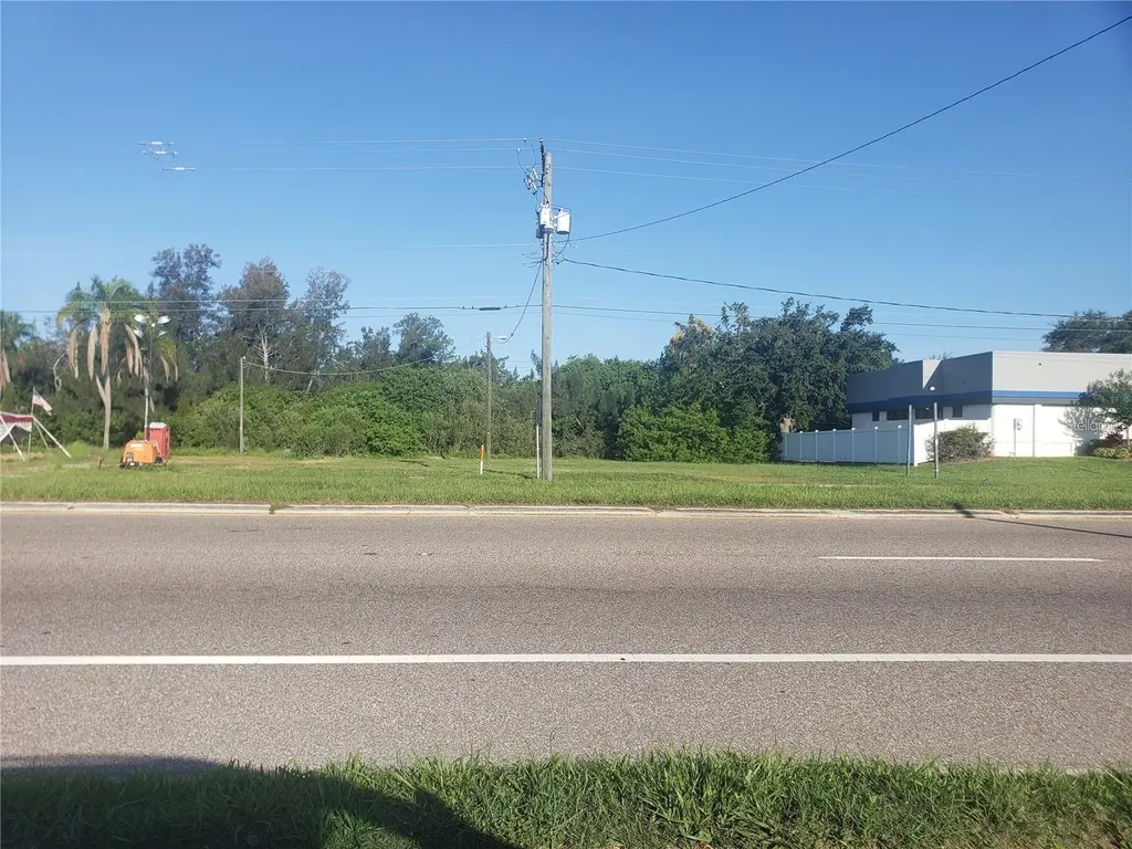 610 N Us Highway 41 Ruskin FL 33570