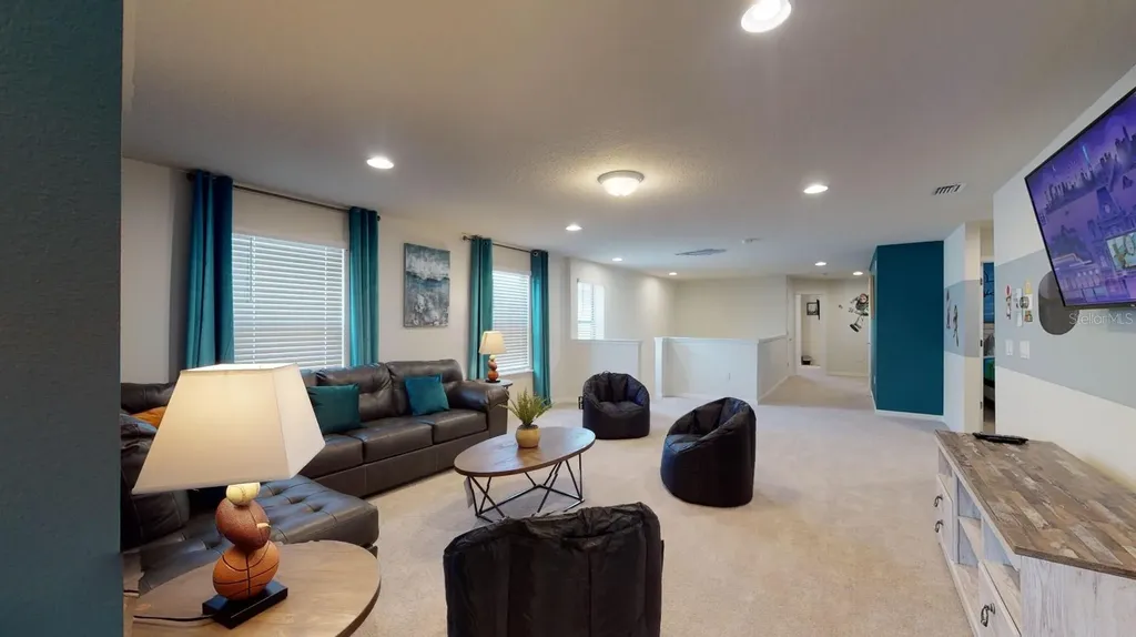 2438 Tanger Drive Kissimmee FL 34747