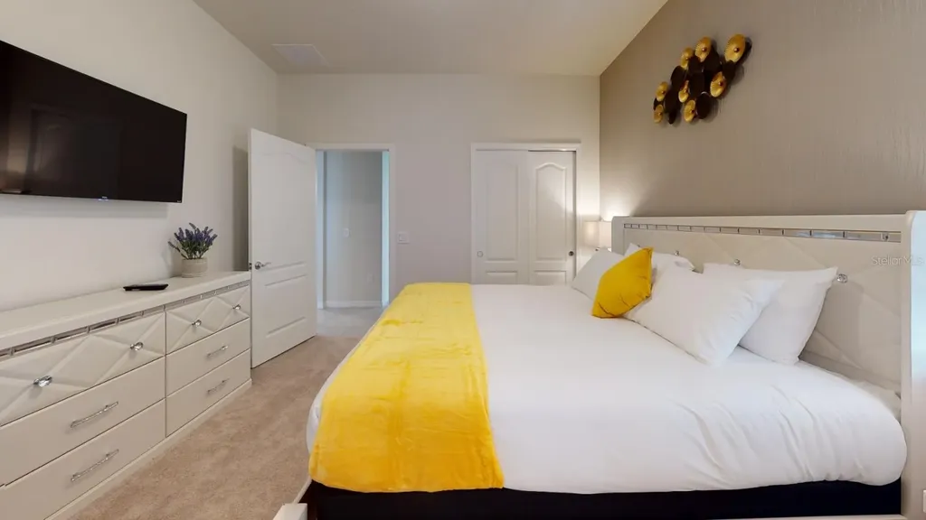 2438 Tanger Drive Kissimmee FL 34747