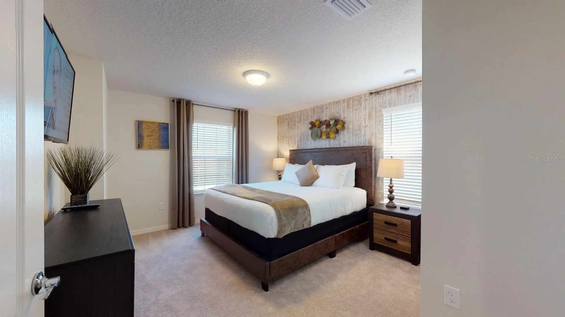 2438 Tanger Drive Kissimmee FL 34747