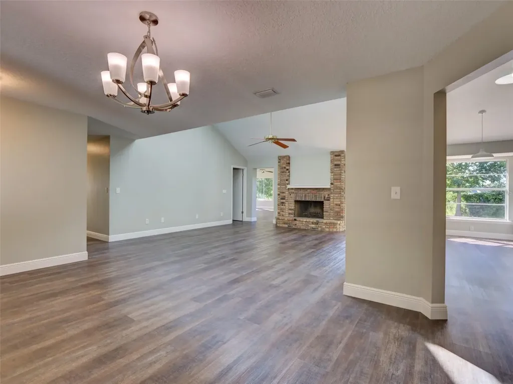 237 Robin Road Altamonte Springs FL 32701