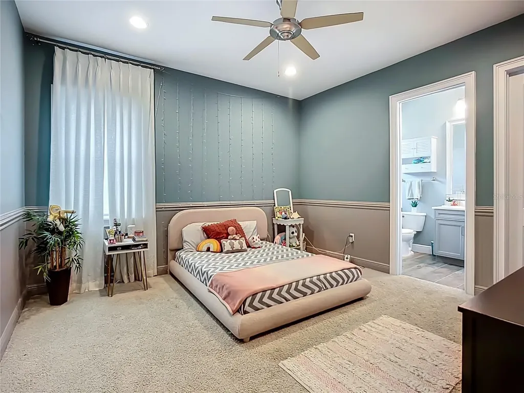19425 Ganton Avenue Bradenton FL 34202