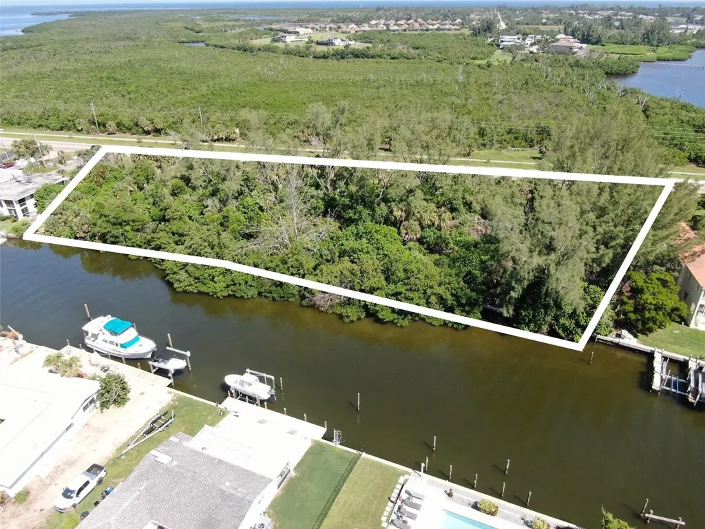 10005 W Manatee Avenue W Bradenton FL 34209