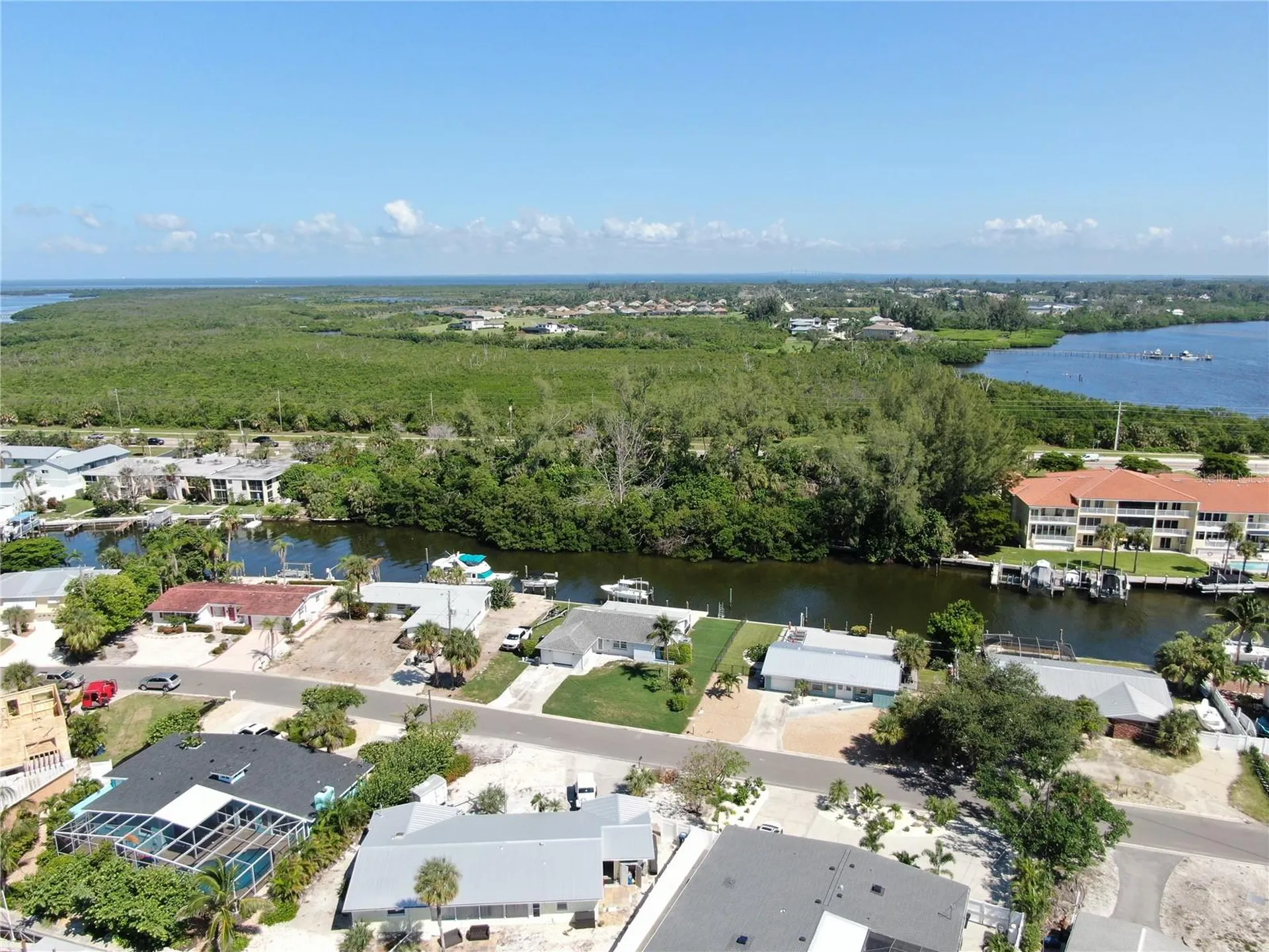 10005 W Manatee Avenue W Bradenton FL 34209