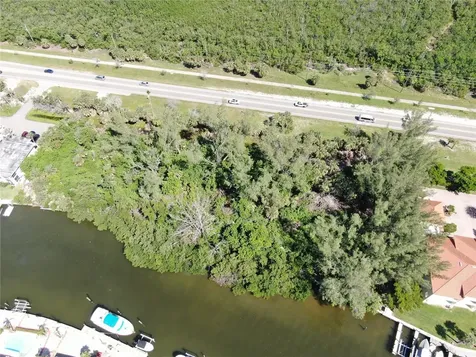 10005 W Manatee Avenue W Bradenton FL 34209