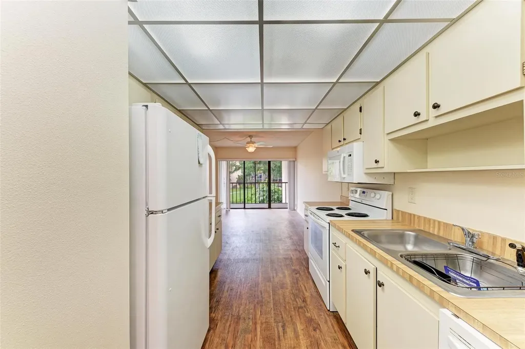 305 30th Avenue W Bradenton FL 34205