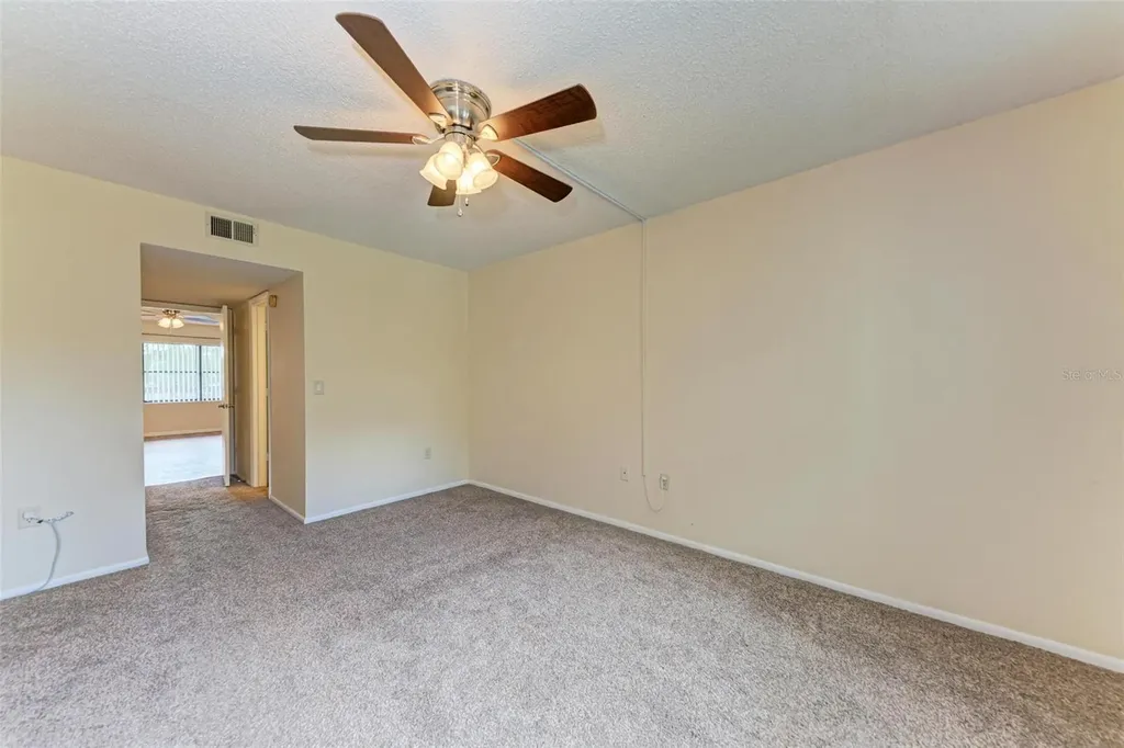 305 30th Avenue W Bradenton FL 34205