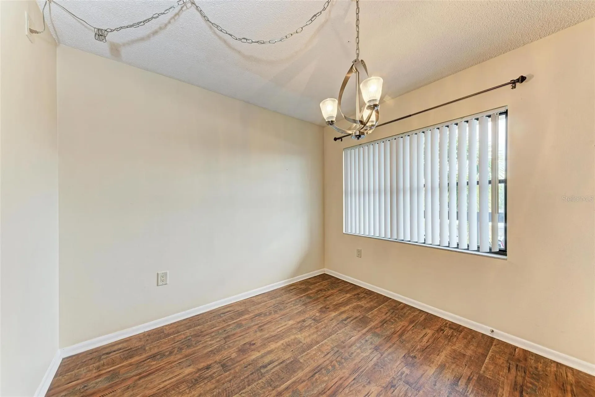 305 30th Avenue W Bradenton FL 34205