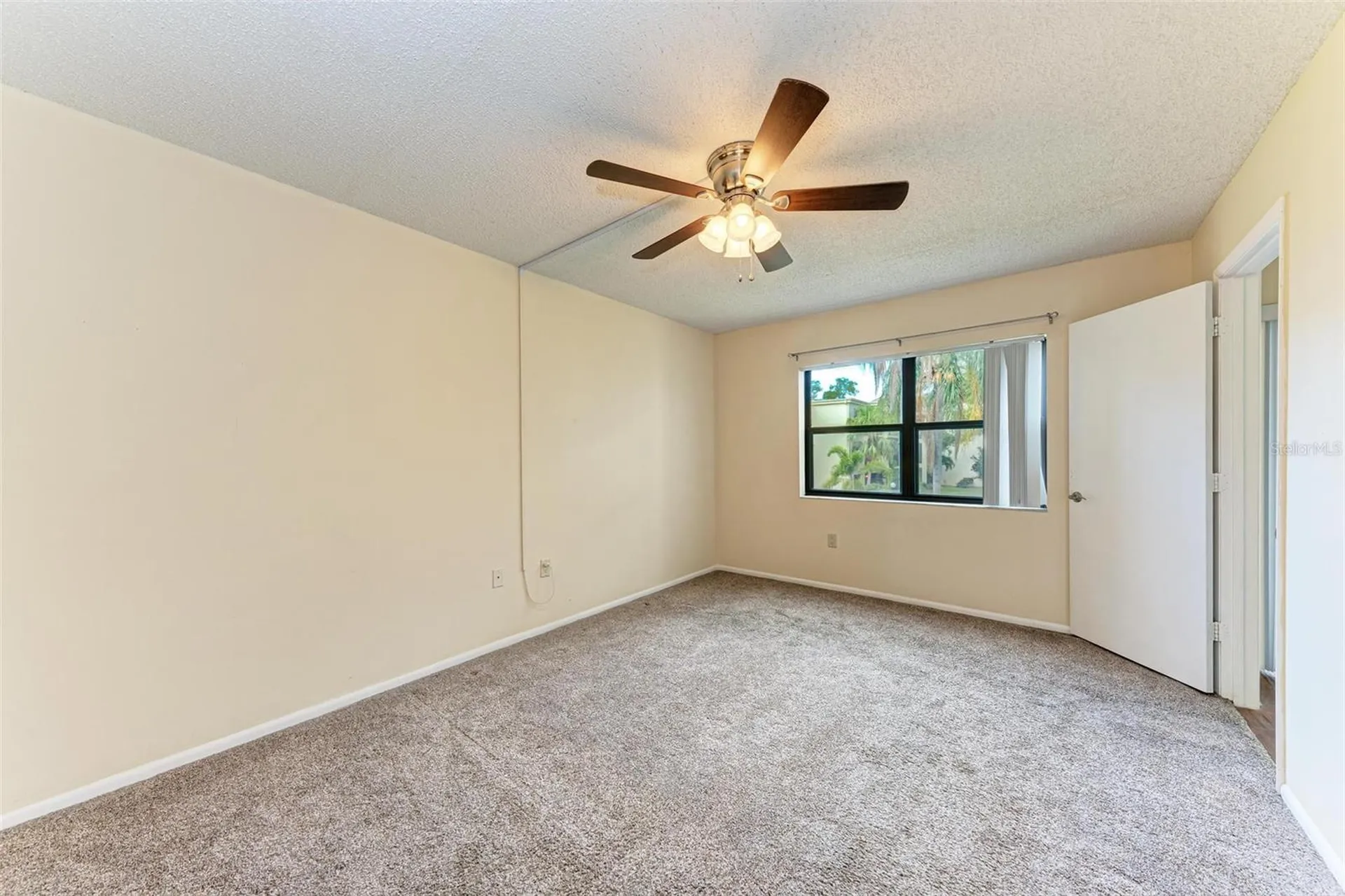 305 30th Avenue W Bradenton FL 34205