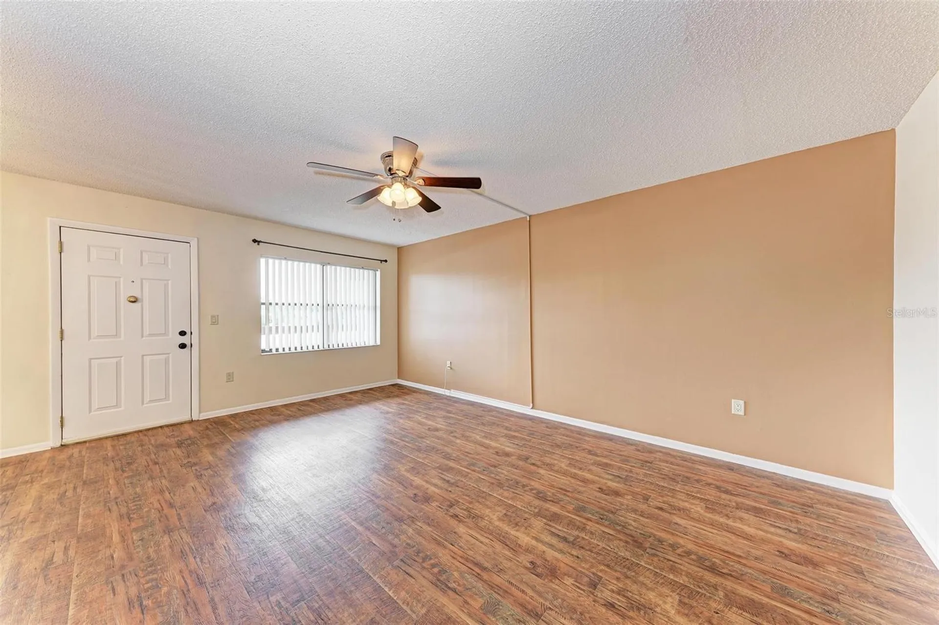 305 30th Avenue W Bradenton FL 34205