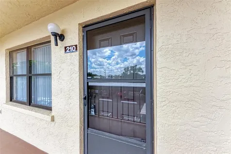 305 30th Avenue W Bradenton FL 34205