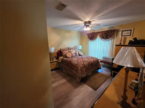 2325 River Tree Circle Sanford FL 32771