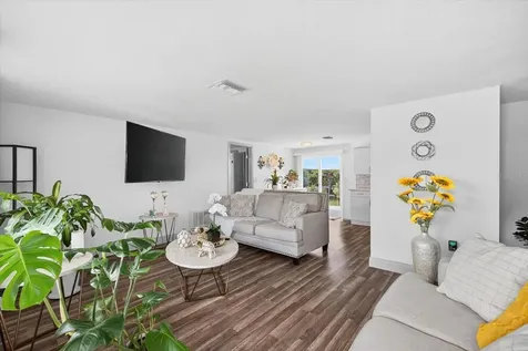 7811 Fox Hollow Drive Port Richey FL 34668