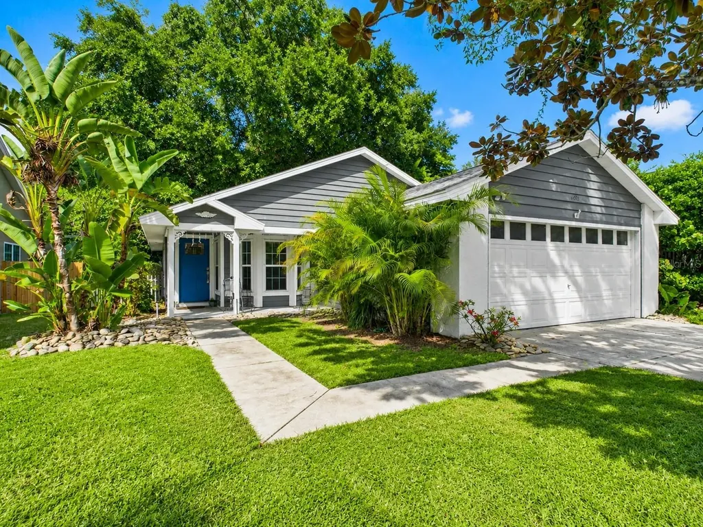 2013 Donnelly Place Mount Dora FL 32757