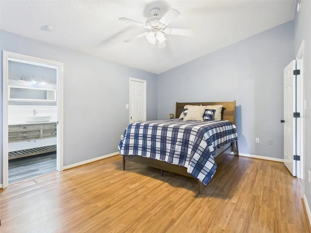 2013 Donnelly Place Mount Dora FL 32757