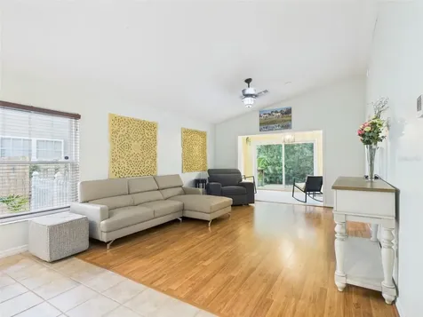 2013 Donnelly Place Mount Dora FL 32757