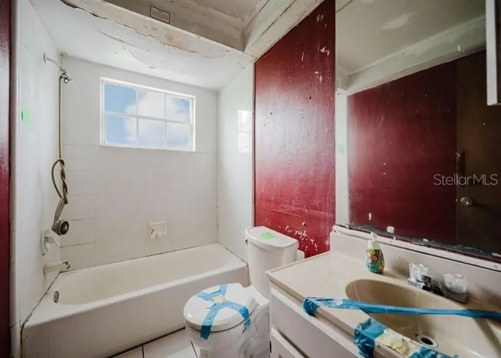 1243 Royal Oak Drive Dunedin FL 34698