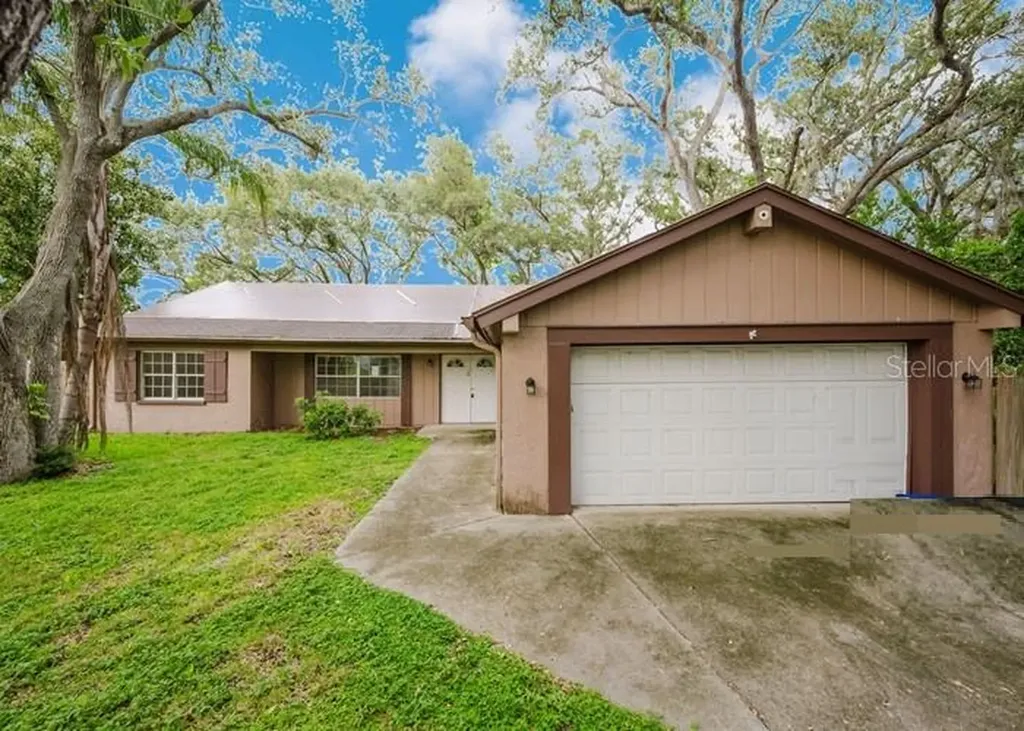 1243 Royal Oak Drive Dunedin FL 34698