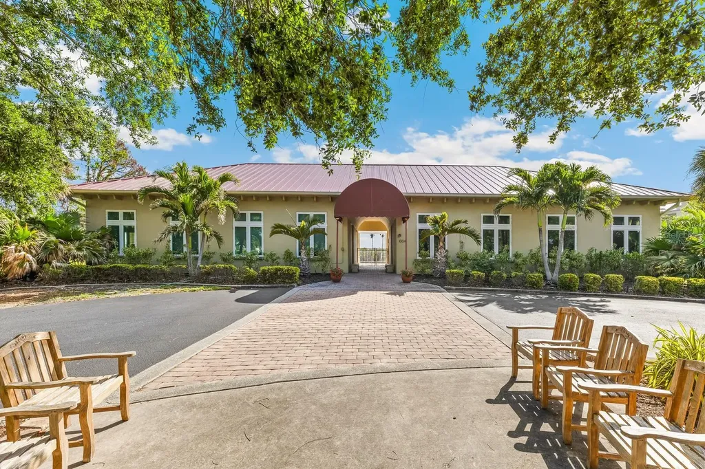 10055 Links Lane Rotonda West FL 33947