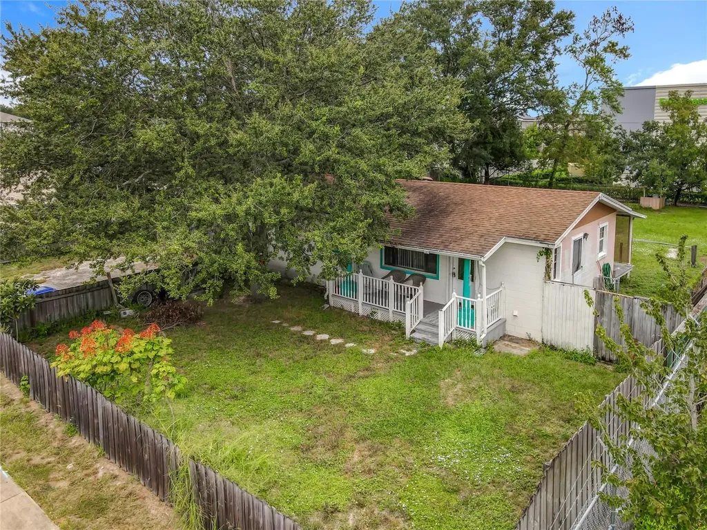 19 E Lester Road Apopka FL 32712
