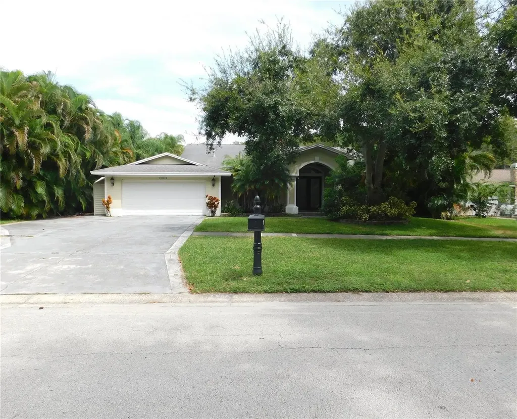 2661 Winding Wood Drive Clearwater FL 33761