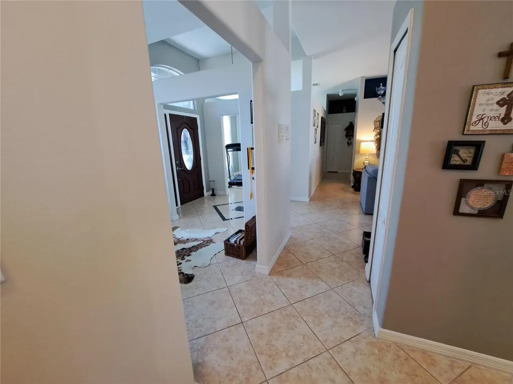 2863 Middleton Circle Kissimmee FL 34743