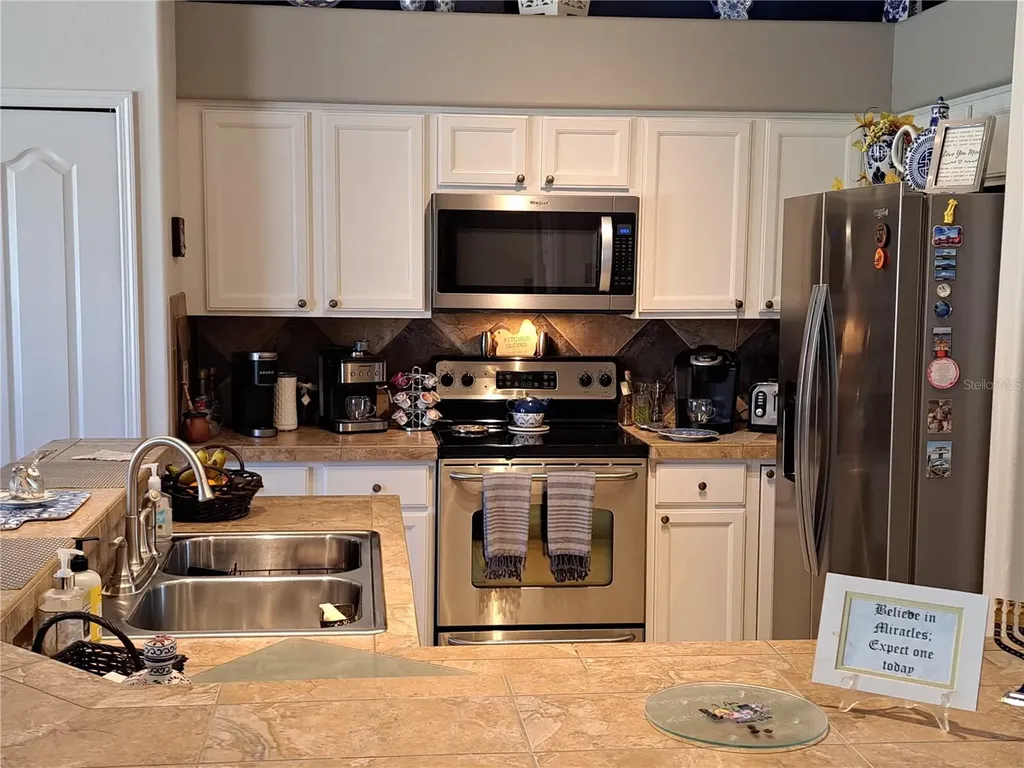2863 Middleton Circle Kissimmee FL 34743