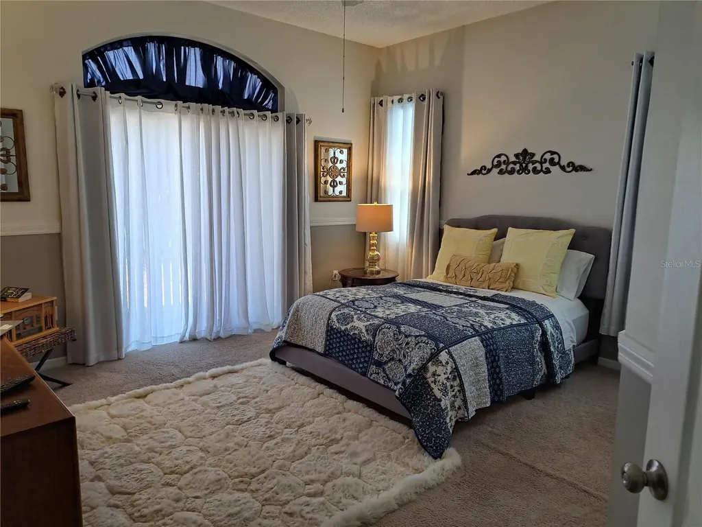 2863 Middleton Circle Kissimmee FL 34743