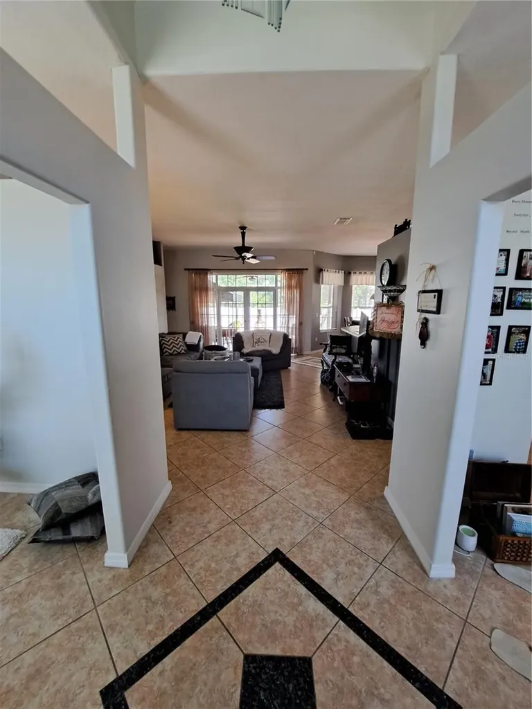 2863 Middleton Circle Kissimmee FL 34743