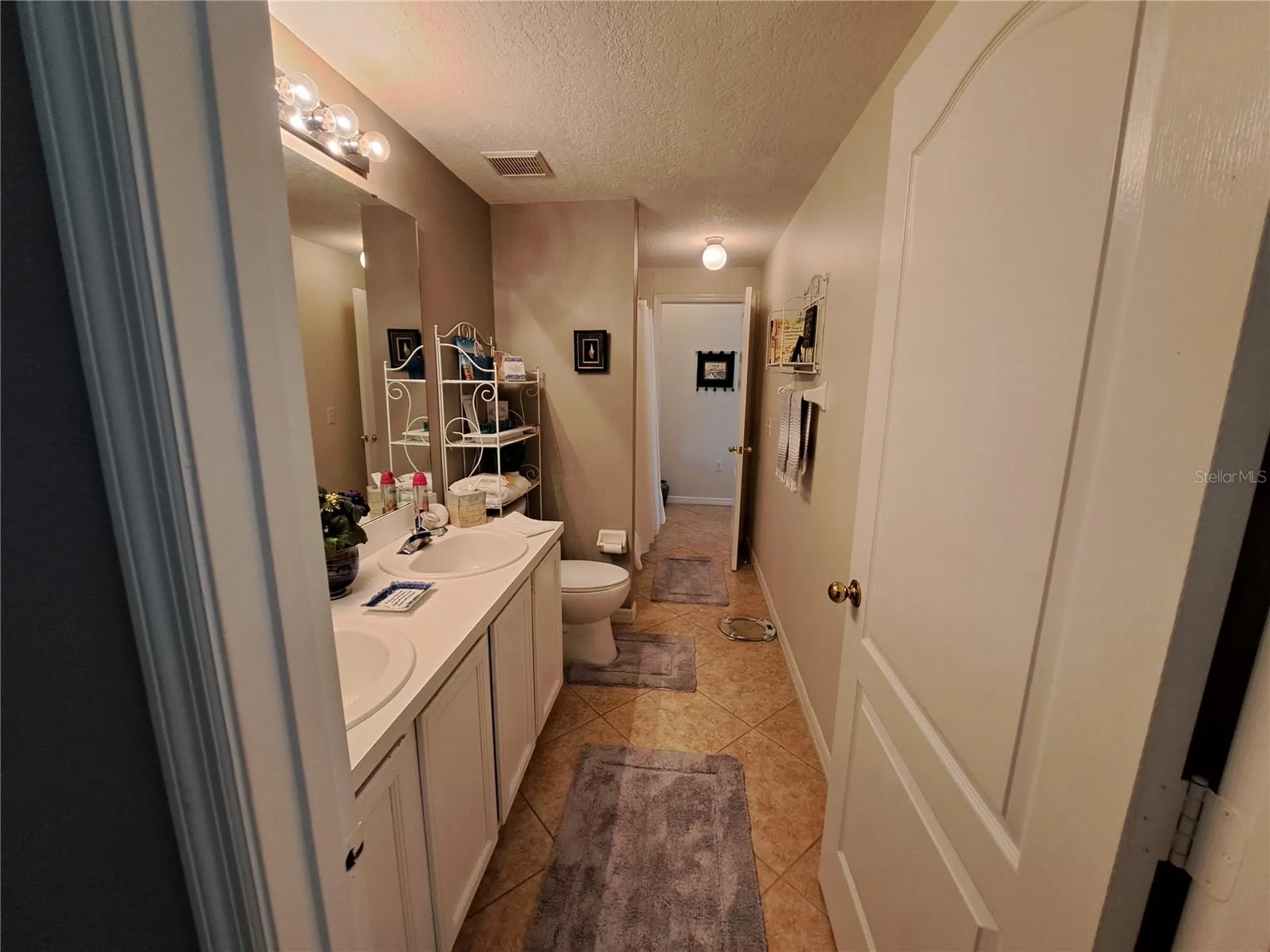2863 Middleton Circle Kissimmee FL 34743