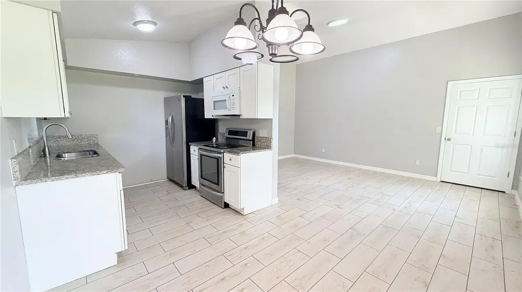 11 E Ella J Gilmore Street Apopka FL 32703