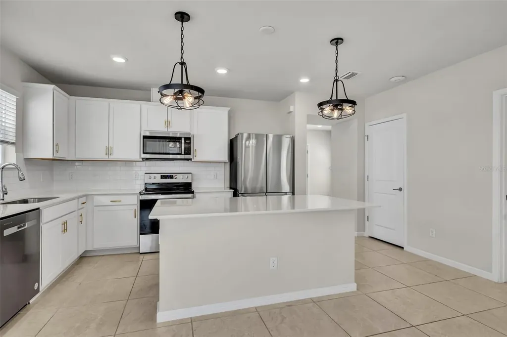 2092 Cross Prairie Parkway Kissimmee FL 34744